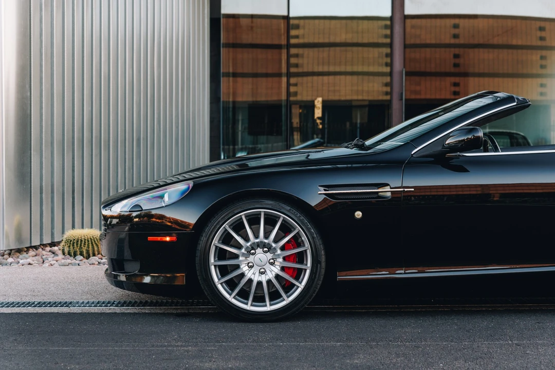 2006 Aston Martin DB9 - Image 13 of 31