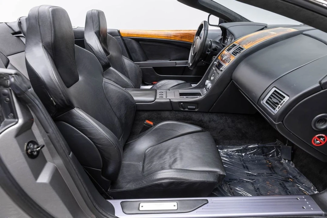 2006 Aston Martin DB9 - Image 17 of 31