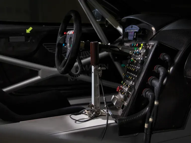 2006 Aston Martin DBRS9 - Image 12 of 31