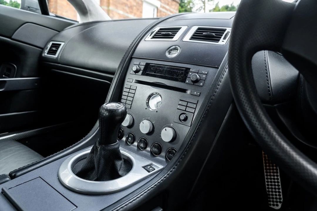 2006 Aston Martin V8 Vantage (2006-2017) - Image 28 of 30