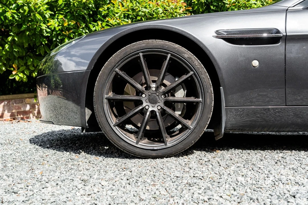 2006 Aston Martin V8 Vantage (2006-2017) - Image 16 of 30