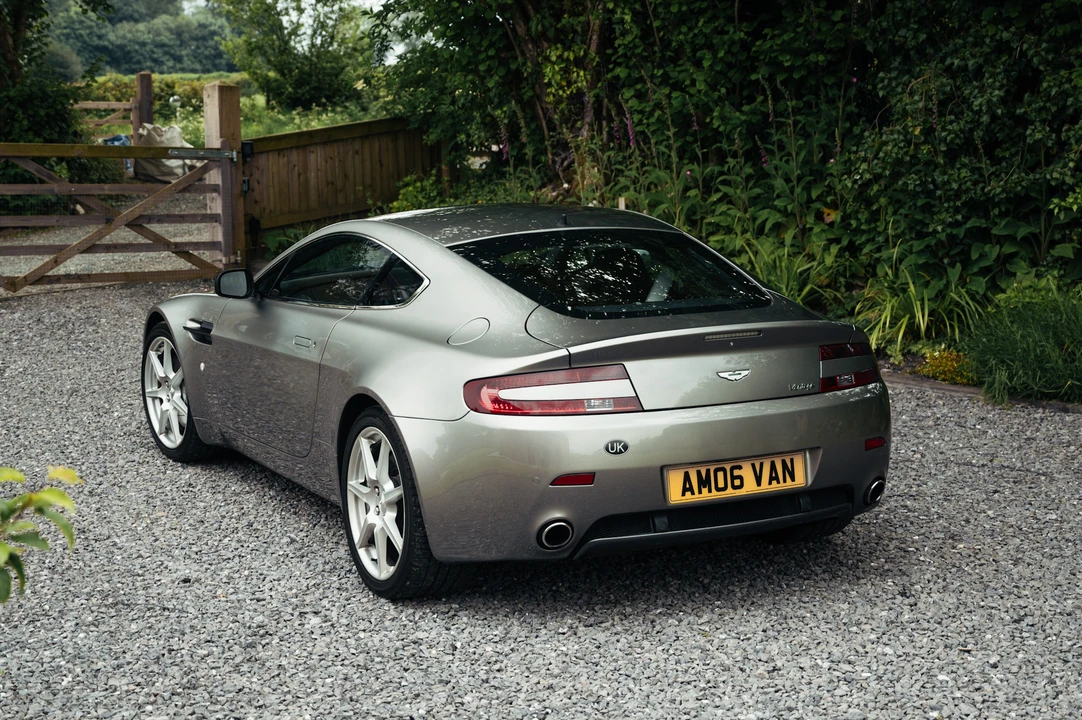 2006 Aston Martin V8 Vantage (2006-2017) - Image 5 of 31