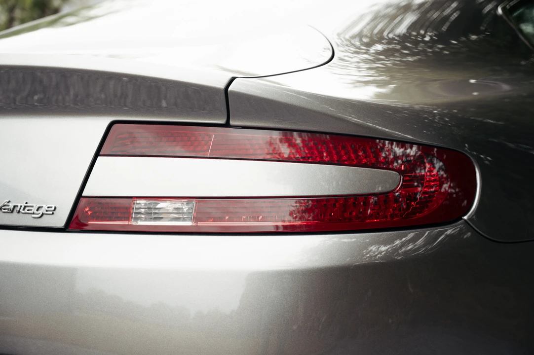 2006 Aston Martin V8 Vantage (2006-2017) - Image 30 of 31