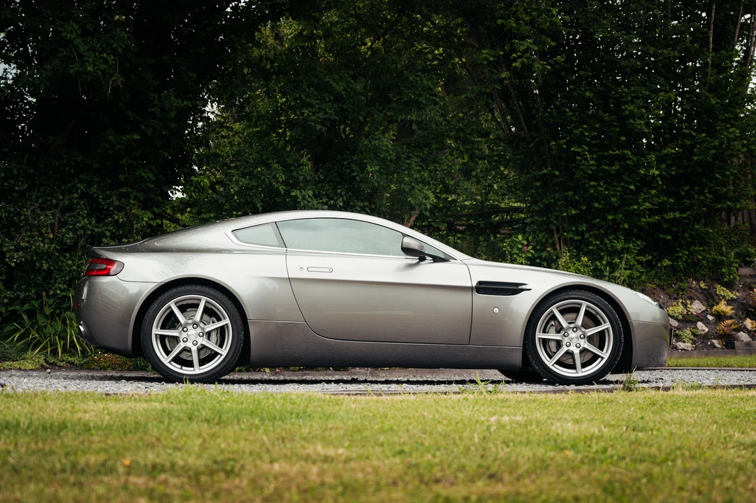 2006 Aston Martin V8 Vantage (2006-2017) - Image 8 of 31