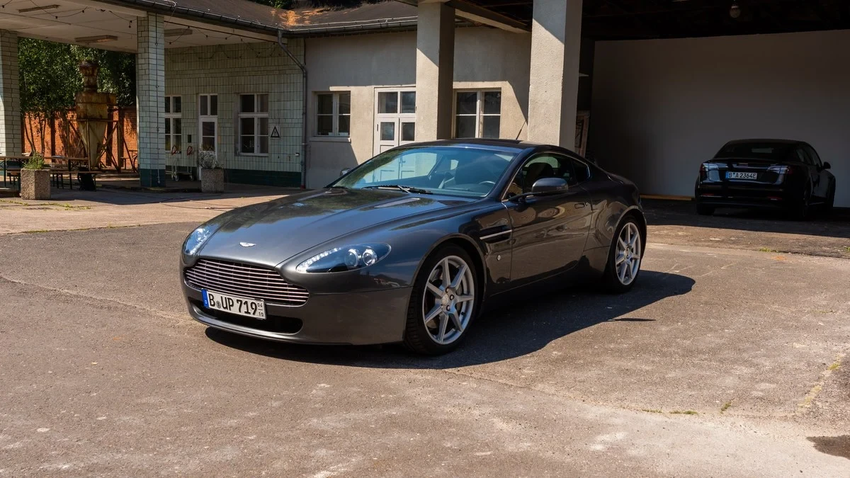 2006 Aston Martin Vantage - Image 2 of 30