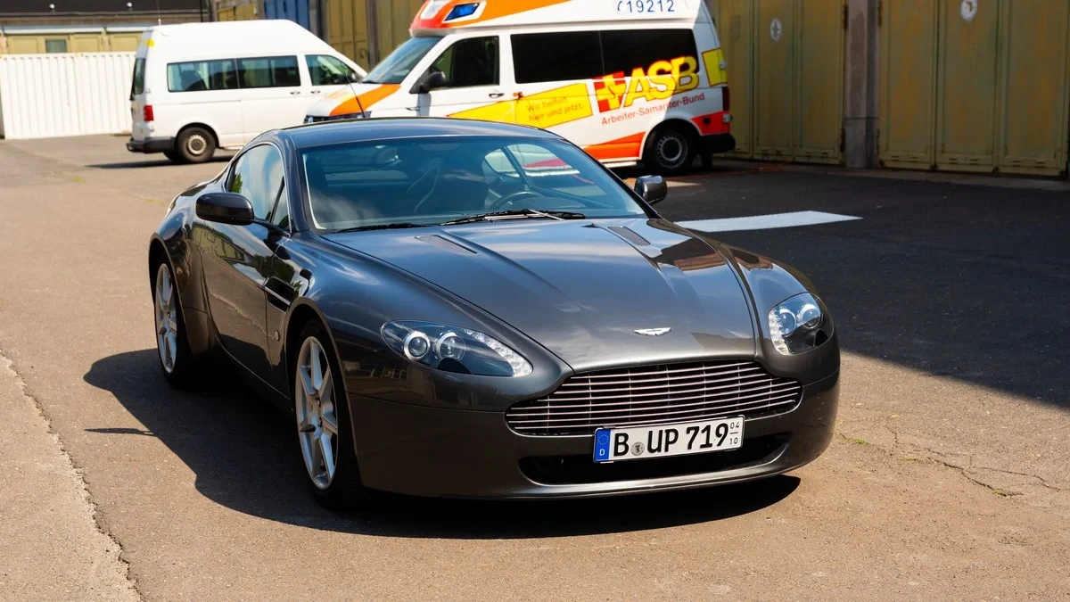 2006 Aston Martin Vantage - Image 15 of 30
