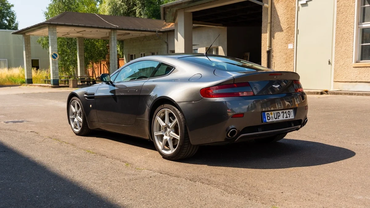 2006 Aston Martin Vantage - Image 30 of 31