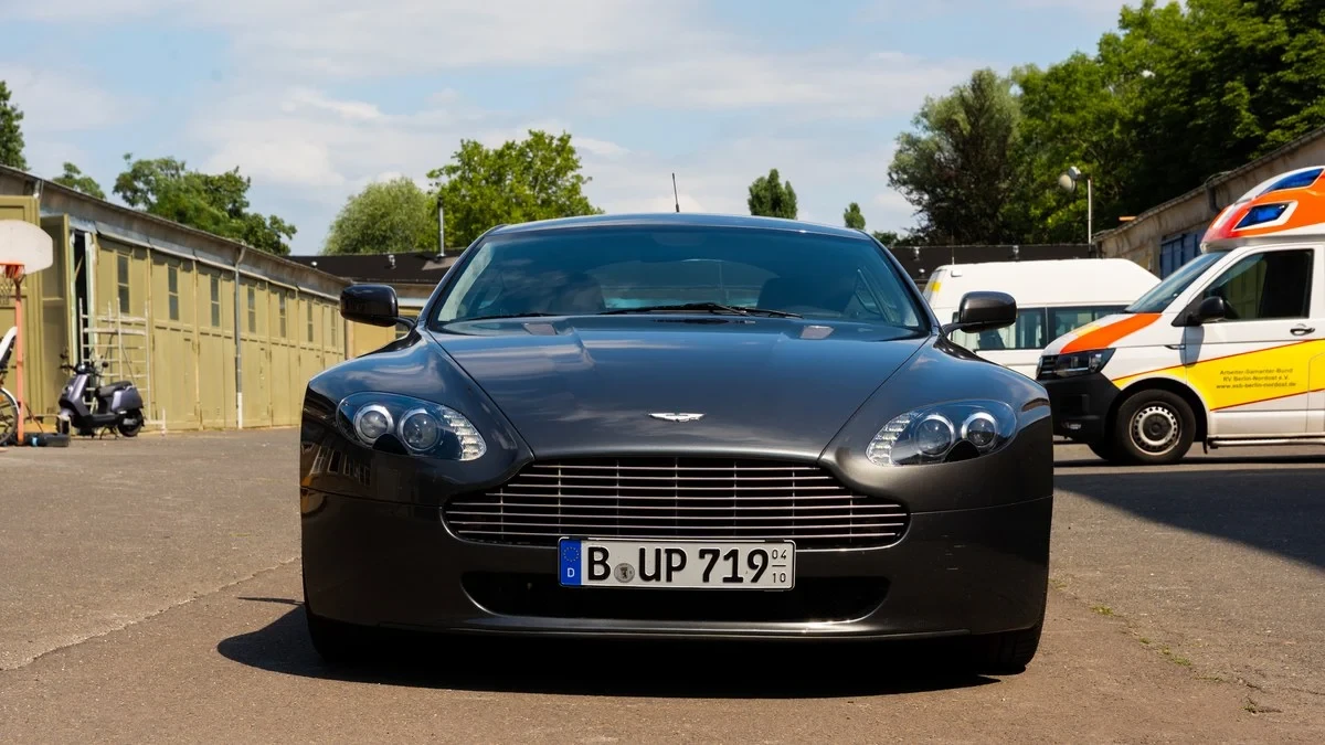 2006 Aston Martin Vantage - Image 16 of 31