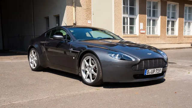 2006 Aston Martin V8 Vantage 4.3 Manual