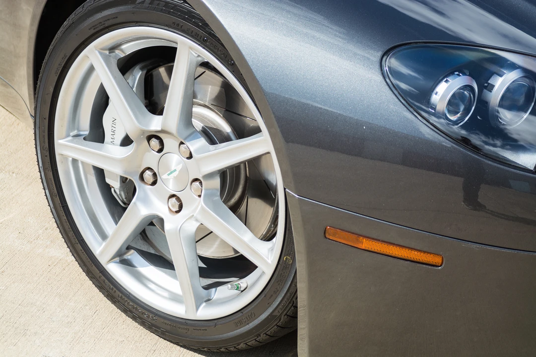2006 Aston Martin V8 Vantage (2006-2017) - Image 30 of 31