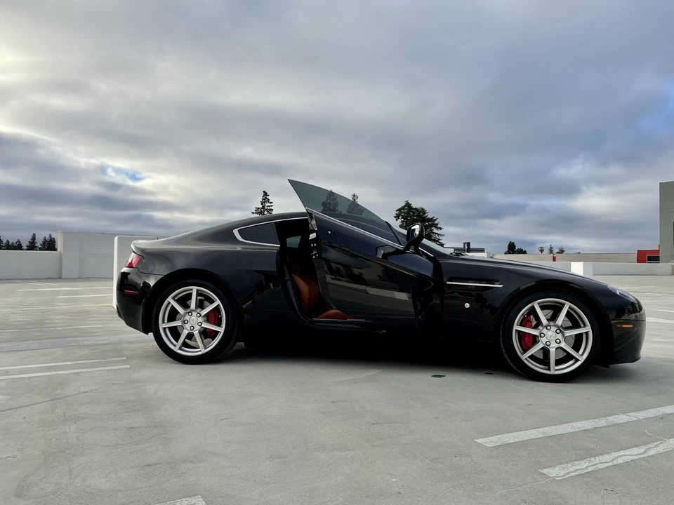 2006 Aston Martin V8 Vantage (2006-2017) - Image 10 of 31