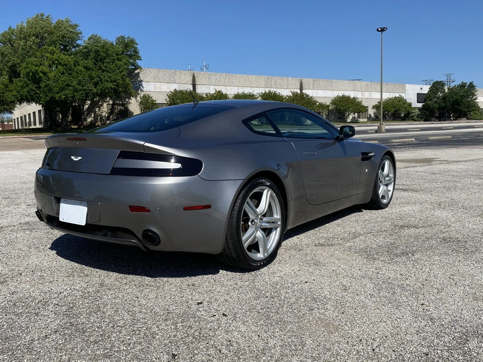 2006 Aston Martin V8 Vantage (2006-2017) - Image 10 of 31
