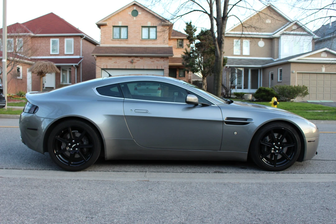 2006 Aston Martin V8 Vantage (2006-2017) - Image 3 of 31