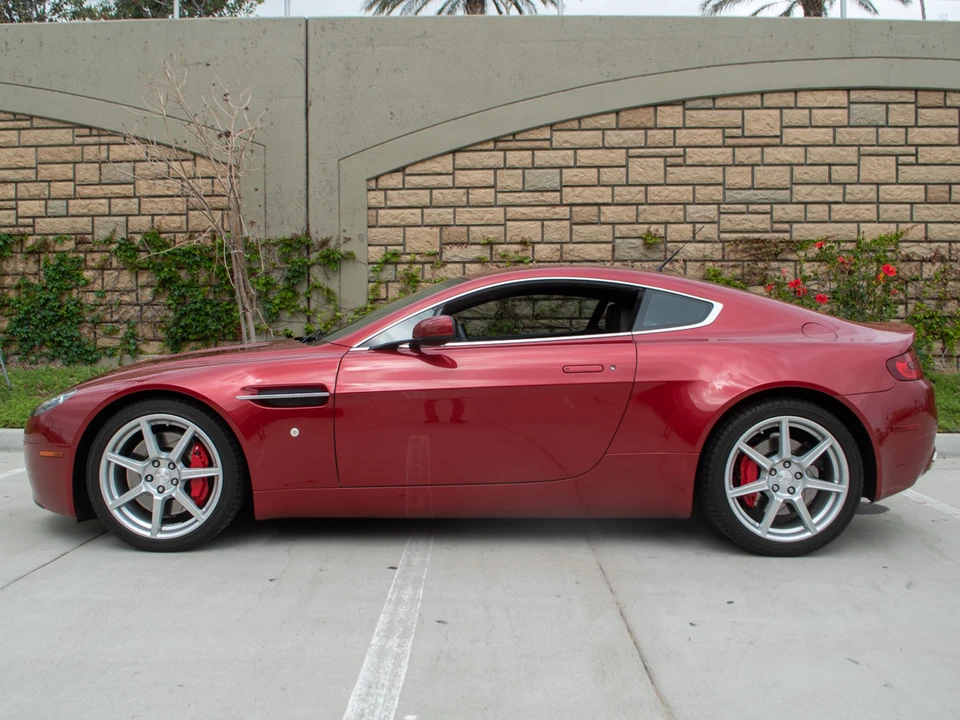 2006 Aston Martin V8 Vantage (2006-2017) - Image 10 of 31