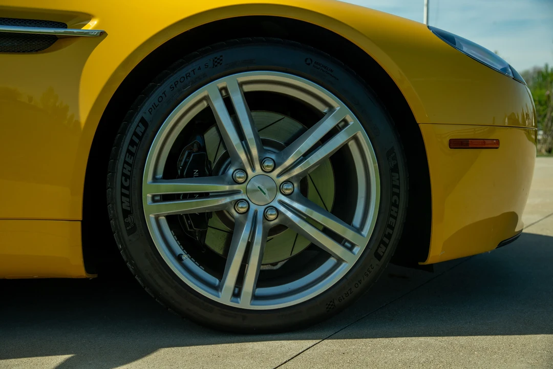 2006 Aston Martin V8 Vantage (2006-2017) - Image 25 of 31