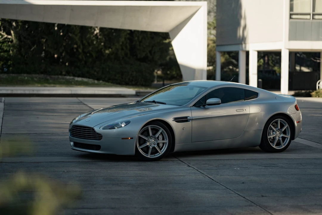 2006 Aston Martin V8 Vantage (2006-2017) - Image 2 of 31