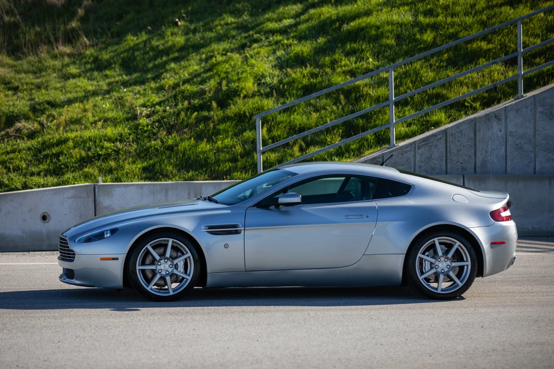 2006 Aston Martin V8 Vantage (2006-2017) - Image 30 of 31