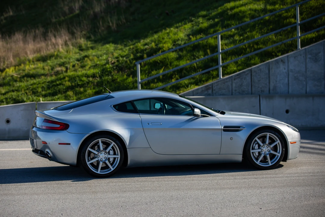 2006 Aston Martin V8 Vantage (2006-2017) - Image 17 of 31