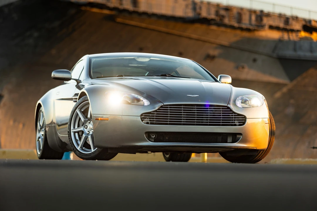 2006 Aston Martin Vantage - Image 13 of 31