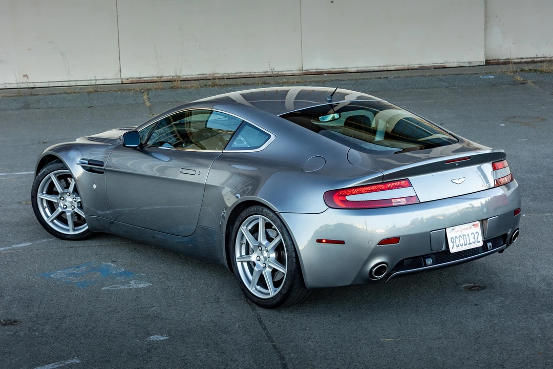 2006 Aston Martin Vantage - Image 25 of 31