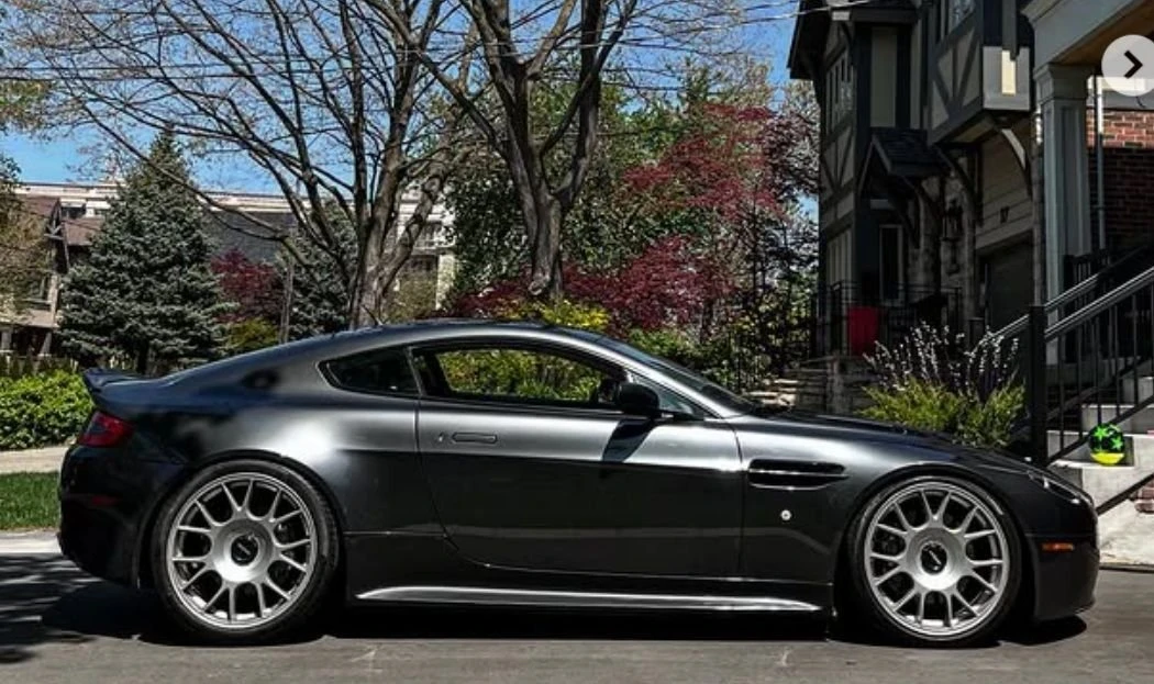 Aston Martin V8 Vantage (2006-2017) - Image 3 of 10