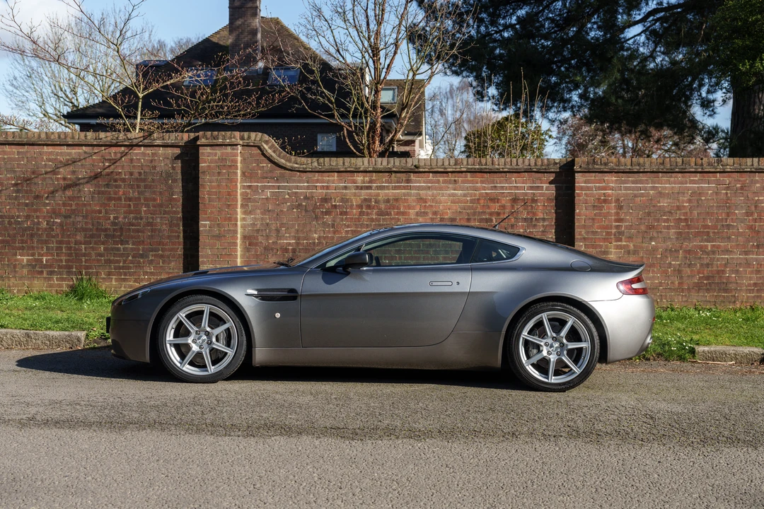 2006 Aston Martin V8 Vantage (2006-2017) - Image 8 of 31