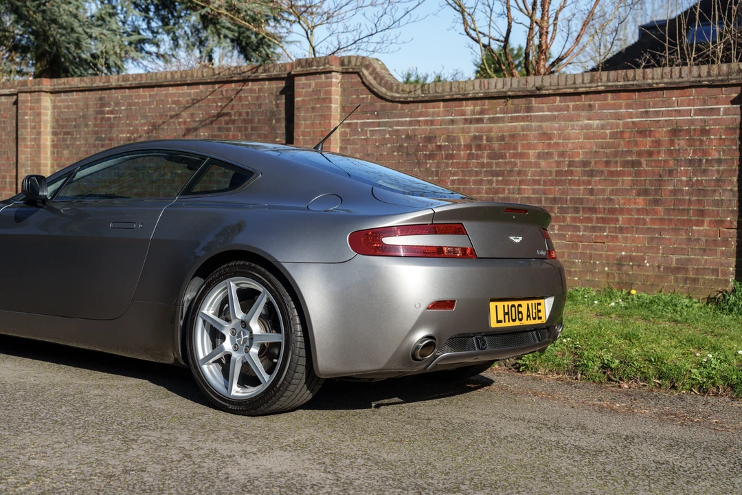 2006 Aston Martin V8 Vantage (2006-2017) - Image 28 of 31