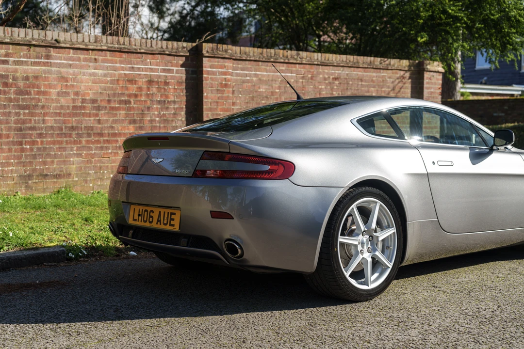 2006 Aston Martin V8 Vantage (2006-2017) - Image 29 of 31