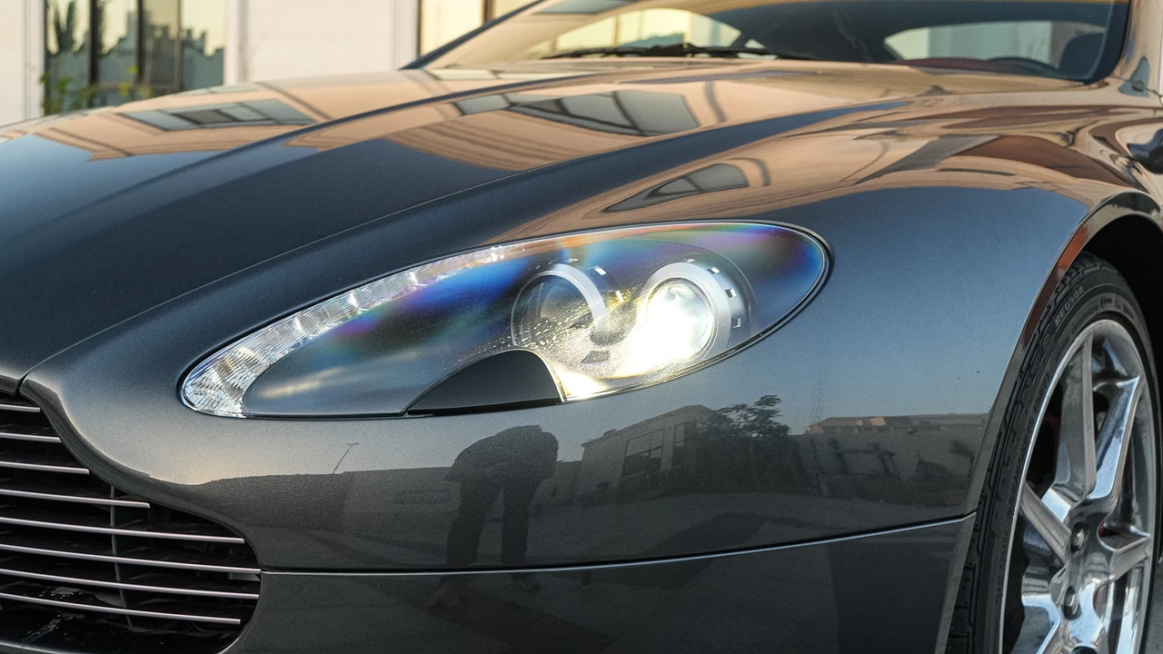 2006 Aston Martin V8 Vantage (2006-2017) - Image 31 of 31