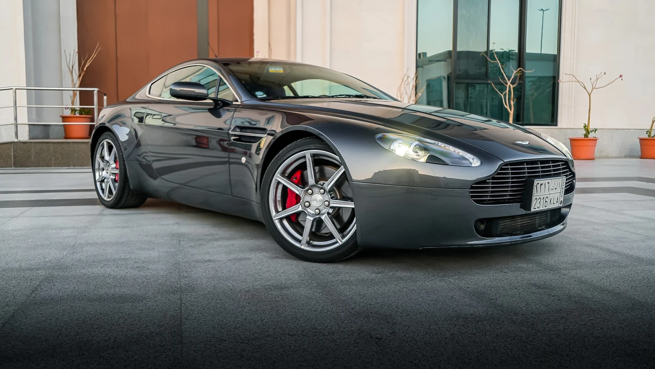 2006 Aston Martin V8 Vantage (2006-2017) - Image 10 of 31