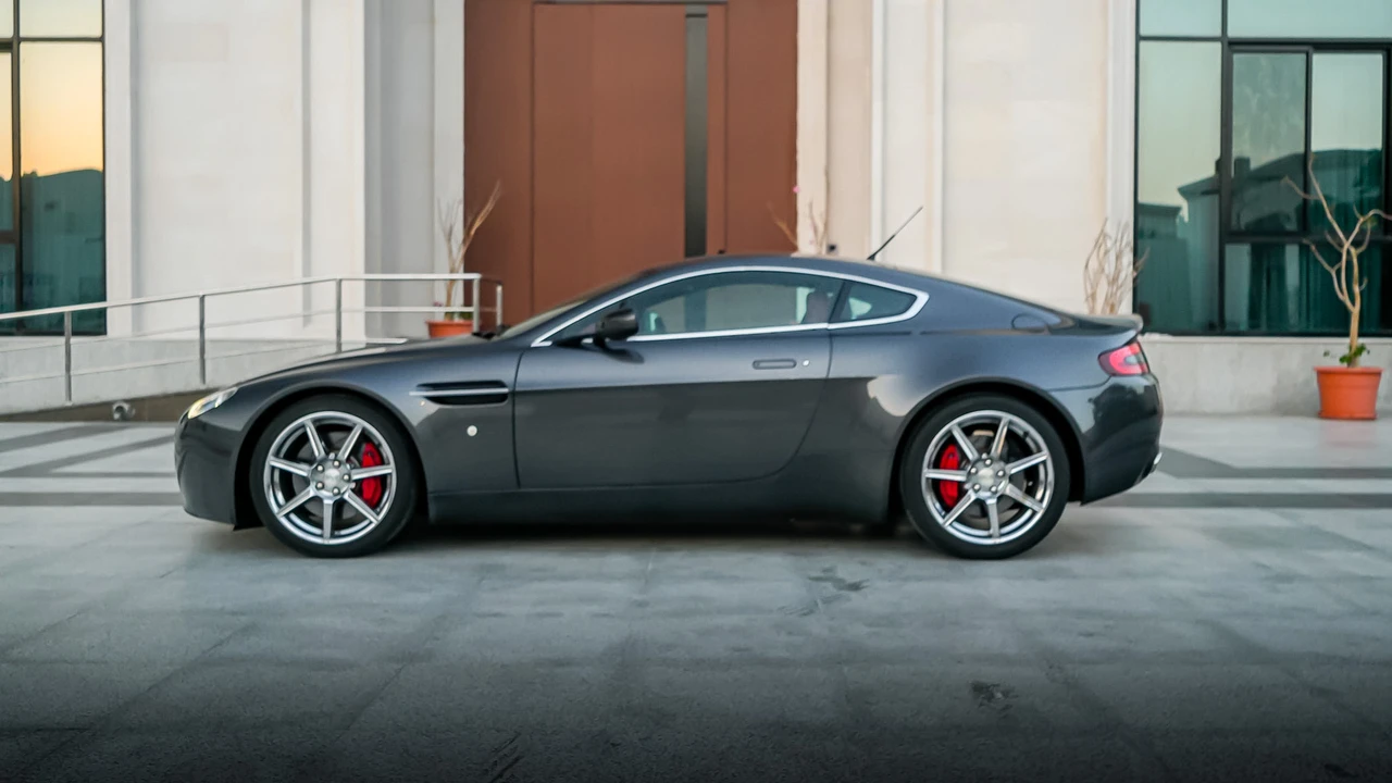2006 Aston Martin V8 Vantage (2006-2017) - Image 7 of 31