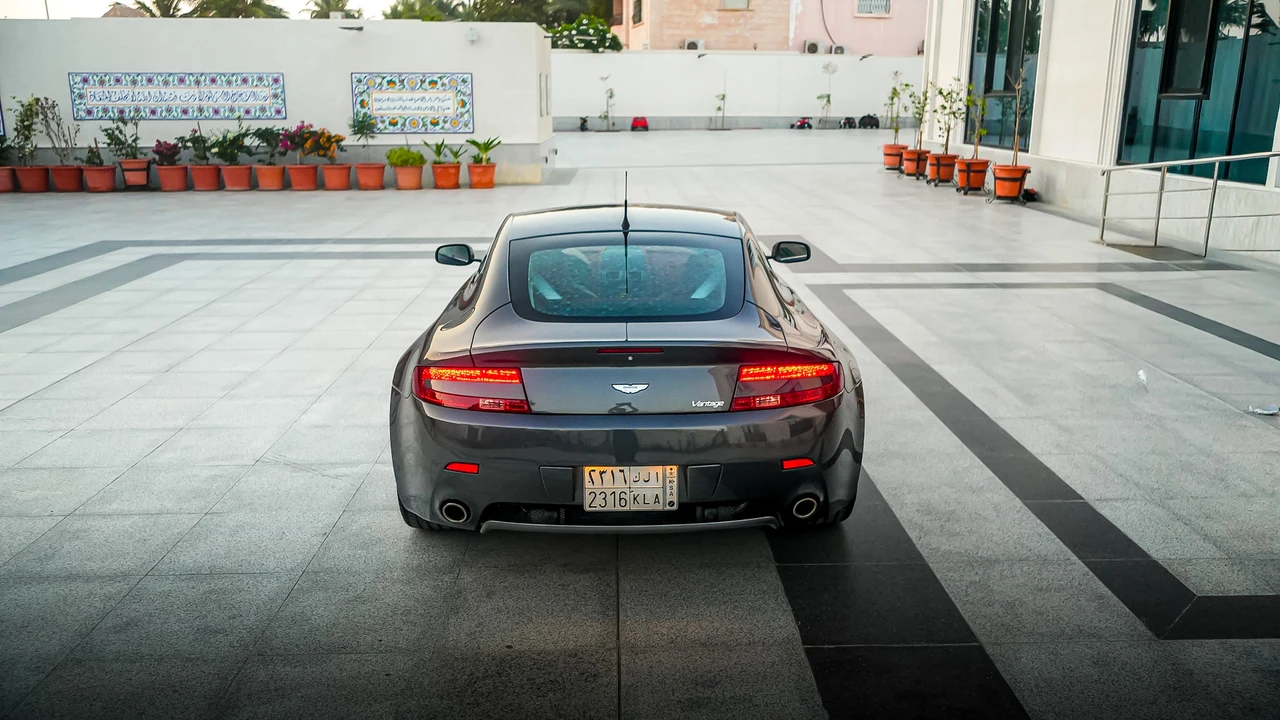 2006 Aston Martin V8 Vantage (2006-2017) - Image 5 of 31