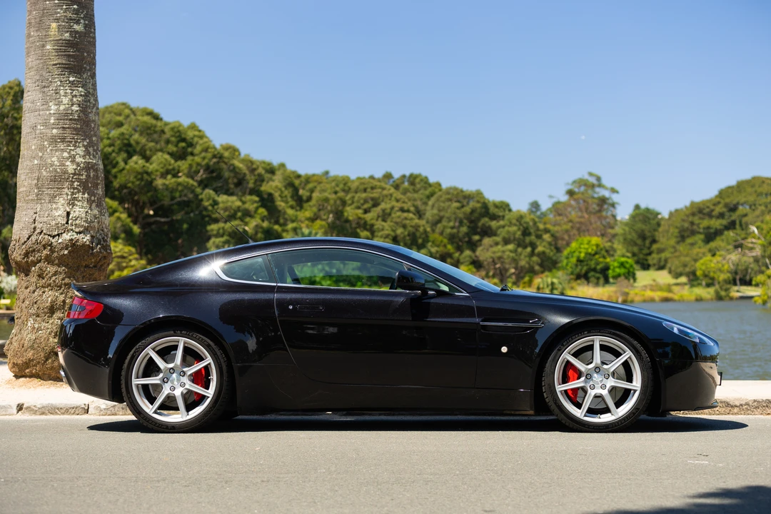 2006 Aston Martin V8 Vantage (2006-2017) - Image 11 of 31