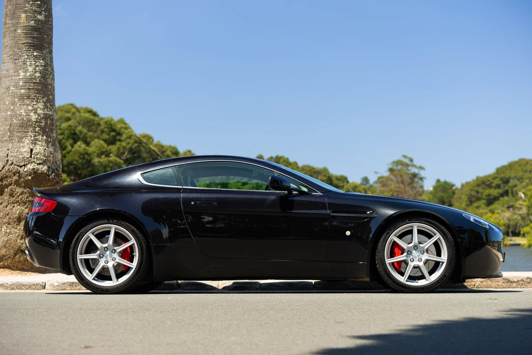 2006 Aston Martin V8 Vantage (2006-2017) - Image 12 of 31