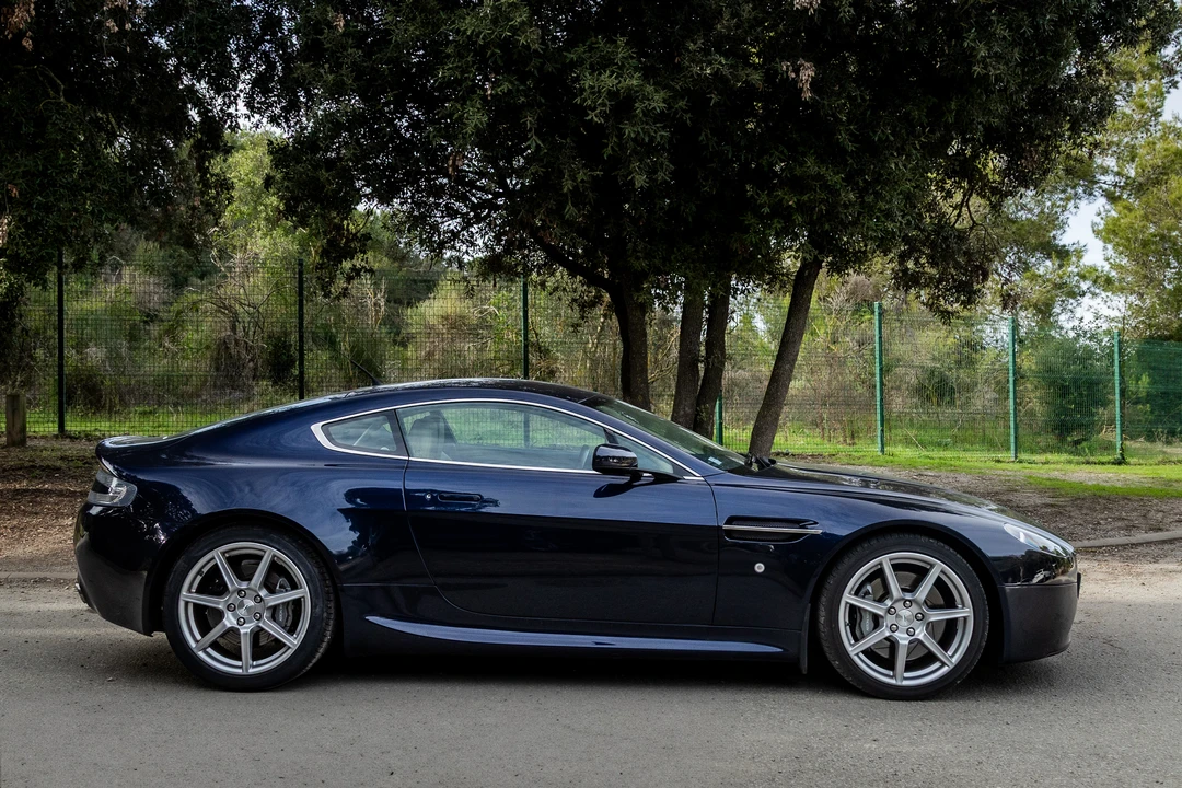 2006 Aston Martin V8 Vantage (2006-2017) - Image 8 of 31