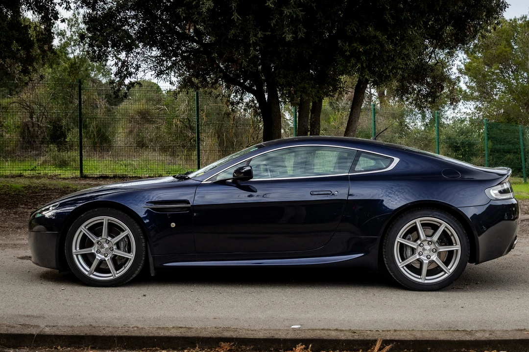 2006 Aston Martin V8 Vantage (2006-2017) - Image 4 of 31