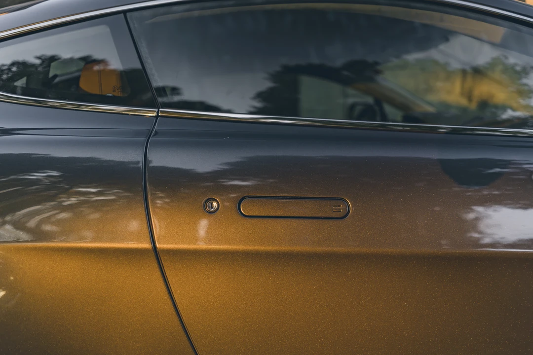 2006 Aston Martin V8 Vantage (2006-2017) - Image 12 of 31