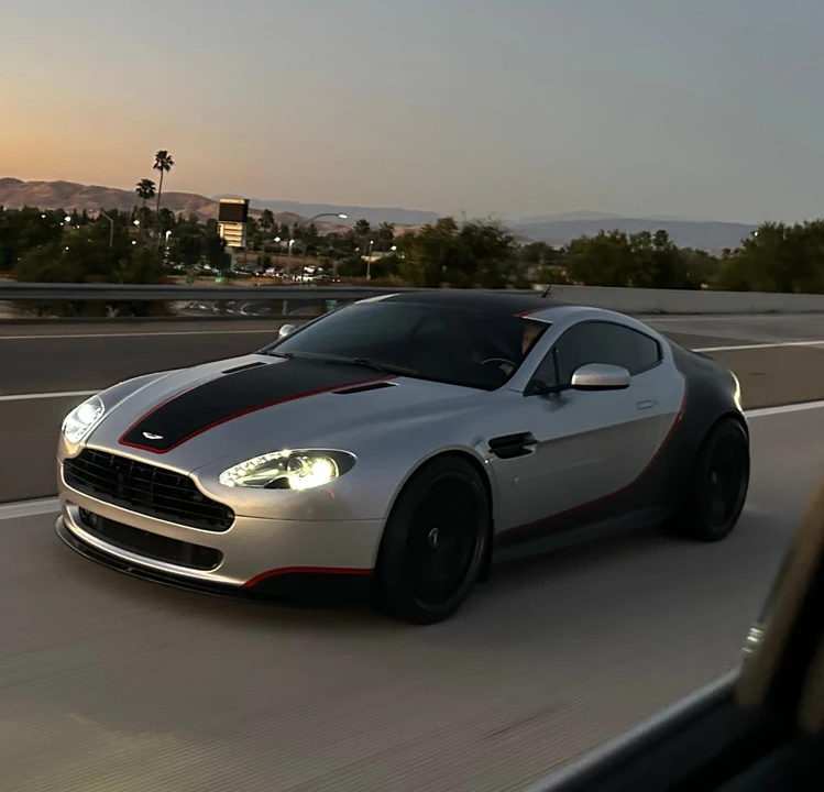 2006 Aston Martin V8 Vantage (2006-2017) - Image 9 of 31