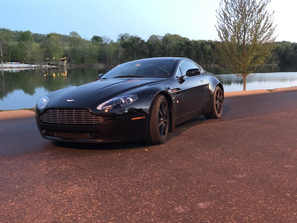 2006 Aston Martin V8 Vantage (2006-2017) - Image 29 of 31