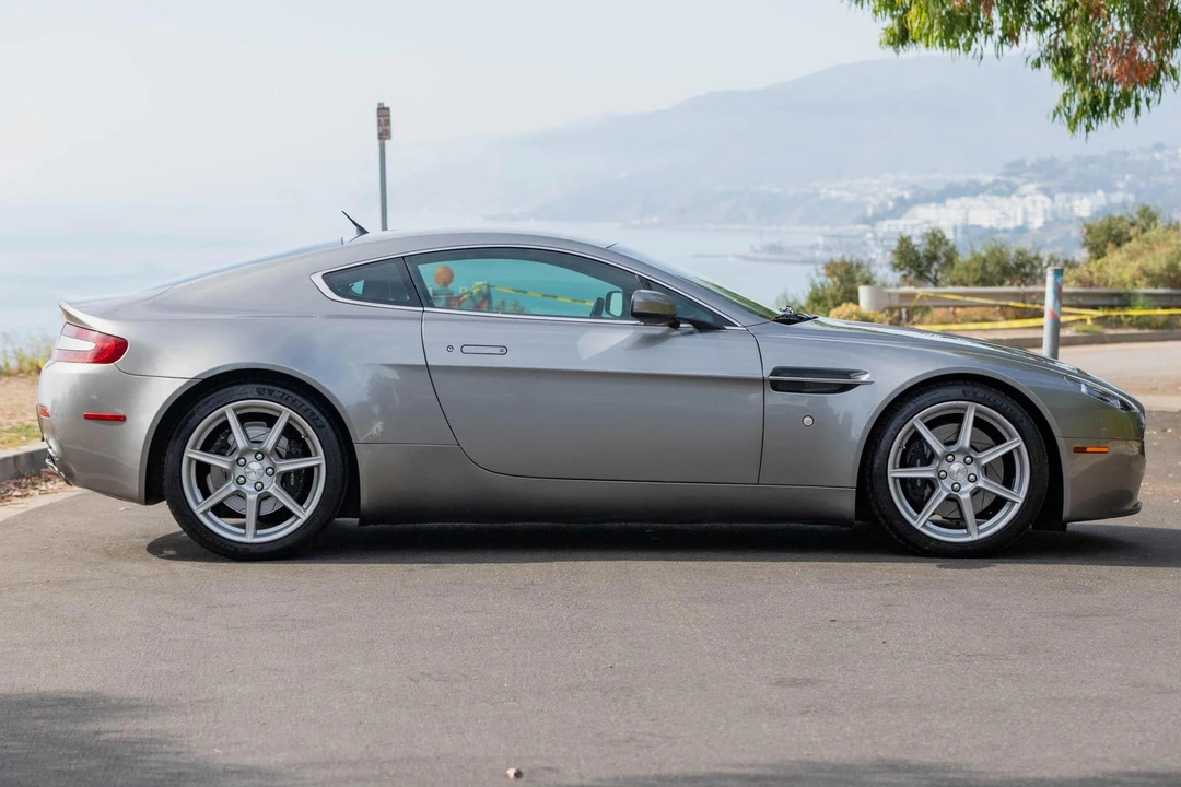 2006 Aston Martin V8 Vantage (2006-2017) - Image 3 of 31