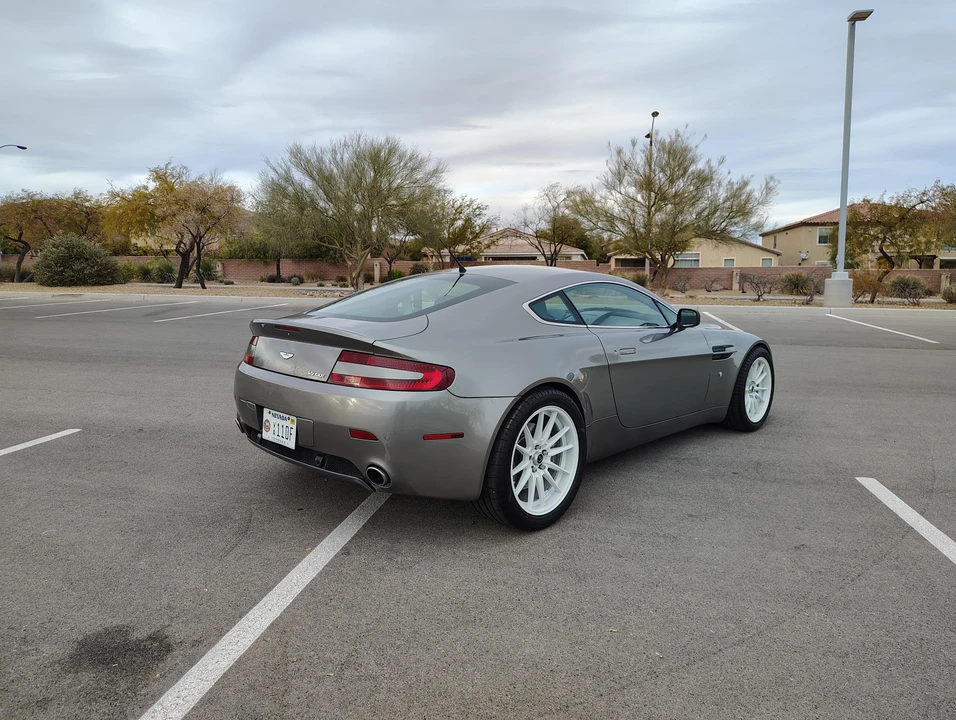 2006 Aston Martin V8 Vantage (2006-2017) - Image 11 of 31