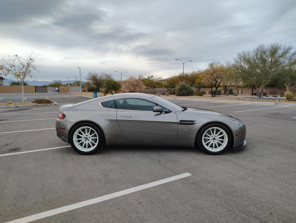 2006 Aston Martin V8 Vantage (2006-2017) - Image 12 of 31