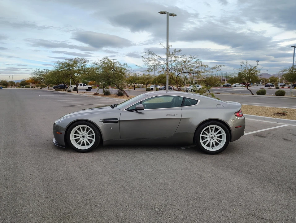 2006 Aston Martin V8 Vantage (2006-2017) - Image 8 of 31