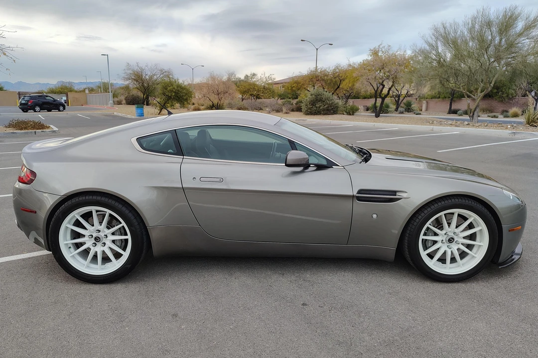2006 Aston Martin V8 Vantage (2006-2017) - Image 3 of 31