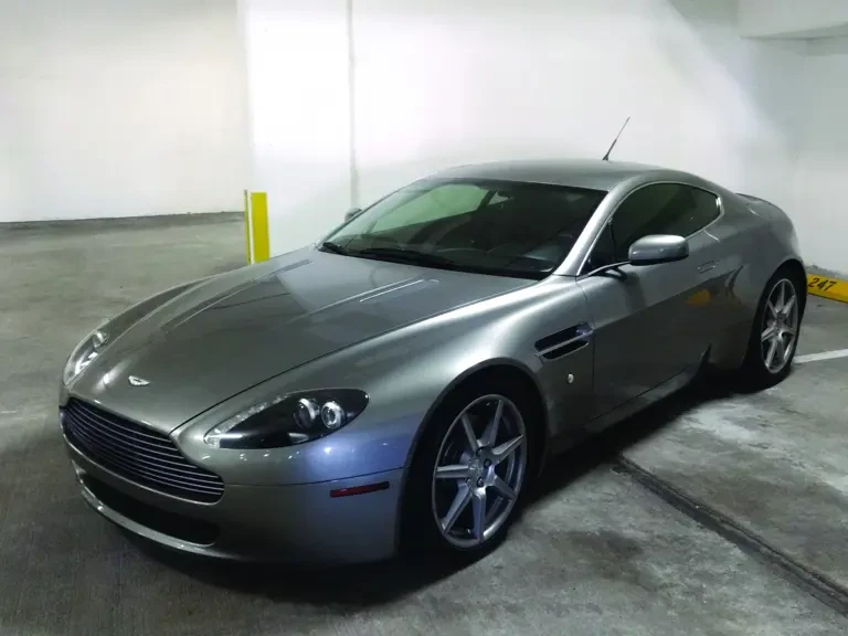 2006 Aston Martin V8 Vantage (2006-2017) - Image 2 of 2