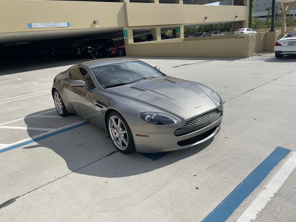 2006 Aston Martin Vantage - Image 14 of 31