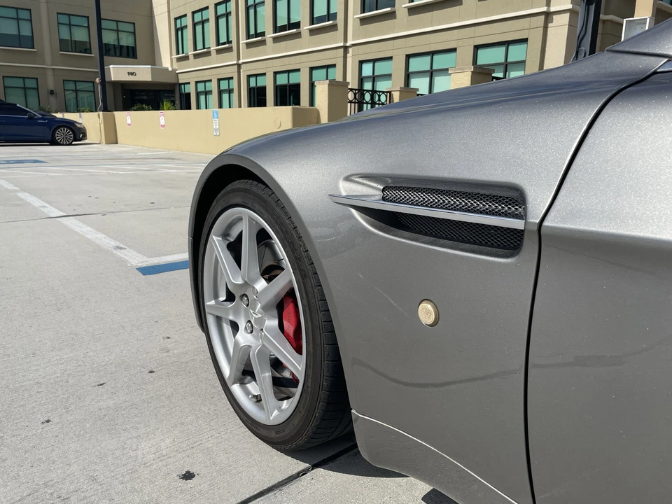 2006 Aston Martin Vantage - Image 17 of 31
