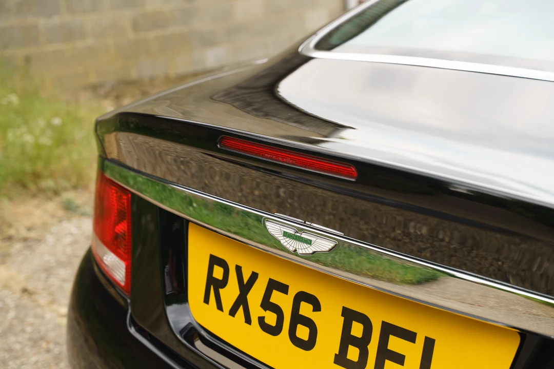 2006 Aston Martin Vanquish 1st Gen - Image 11 of 31