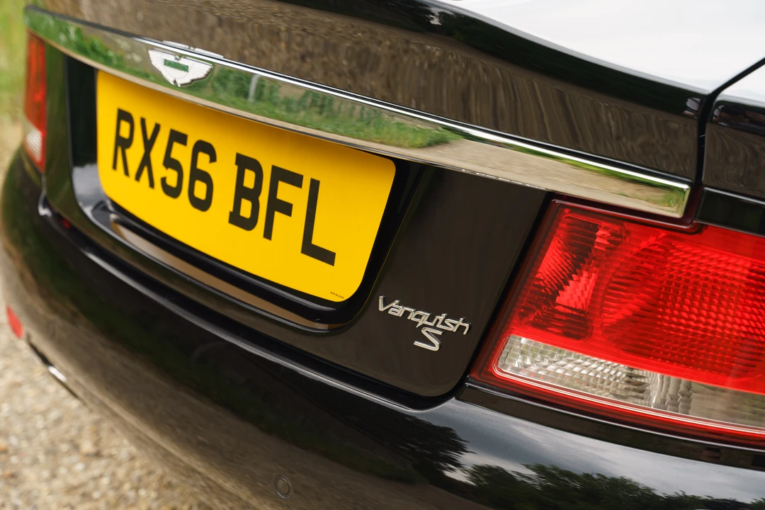 2006 Aston Martin Vanquish 1st Gen - Image 12 of 31