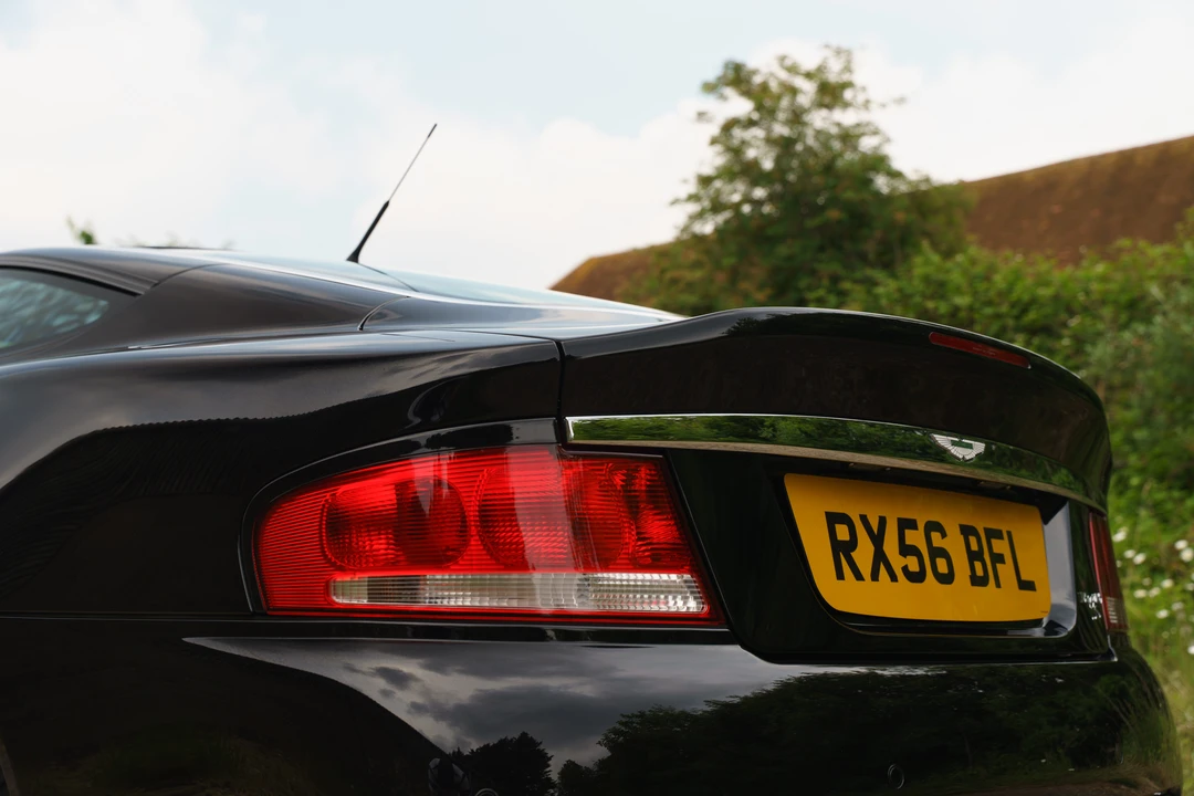 2006 Aston Martin Vanquish 1st Gen - Image 13 of 31